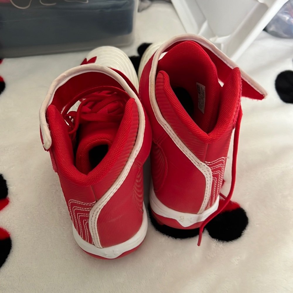 Boys cleats